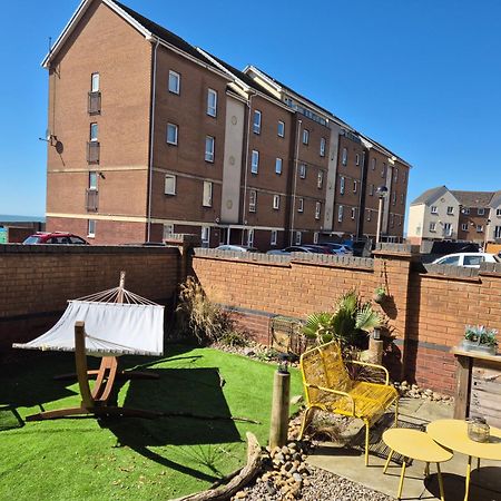 Shoreline Seaside Holiday Home Aberavon Beach 포트탤벗 외부 사진