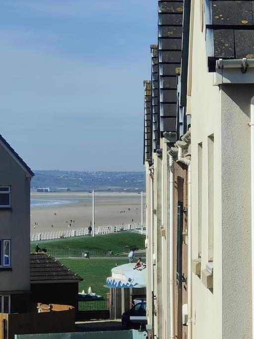 Shoreline Seaside Holiday Home Aberavon Beach 포트탤벗 외부 사진