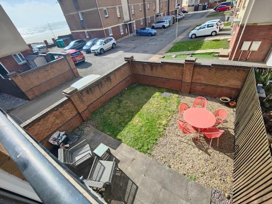 Shoreline Seaside Holiday Home Aberavon Beach 포트탤벗 외부 사진