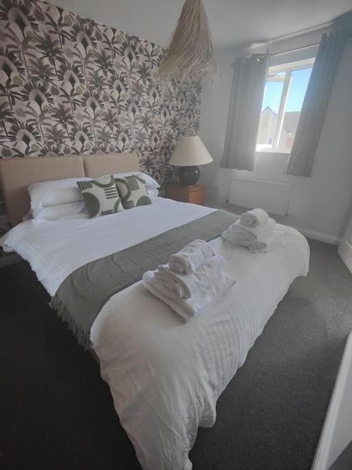 Shoreline Seaside Holiday Home Aberavon Beach 포트탤벗 외부 사진