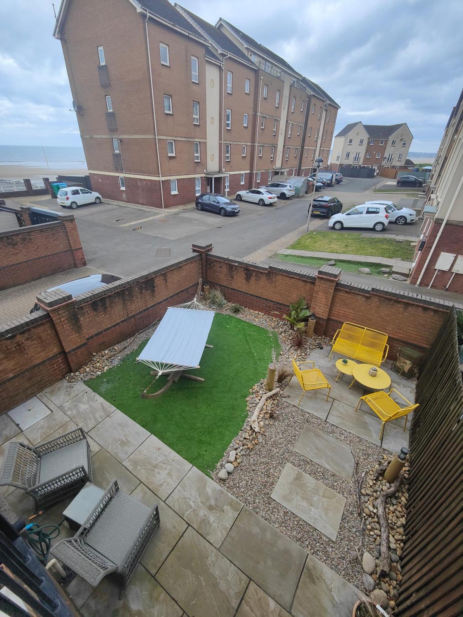 Shoreline Seaside Holiday Home Aberavon Beach 포트탤벗 외부 사진